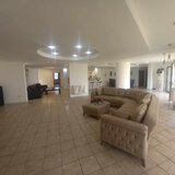 Giurgiu Vand casa cu teren  si hala in curte la 4minute de centru